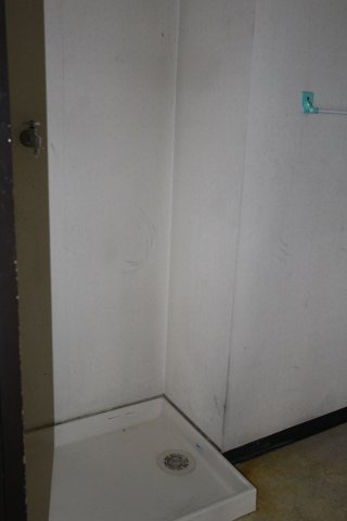 坊金町３２貸倉庫の設備