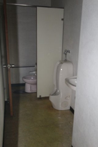 坊金町３２貸倉庫のその他