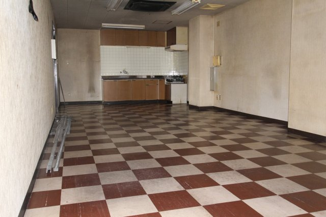 坊金町３２貸倉庫のロビー