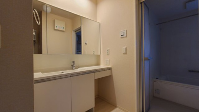 【洗面所】 | ワンウェーブ霞ヶ丘 | 同建物別部屋参考写真☆神戸市垂水区　ワンウェーブ霞ヶ丘☆