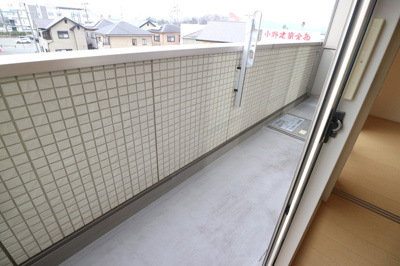 【バルコニー】 | イリゼ | ☆小野市　イリゼ☆