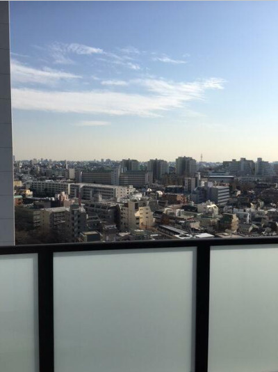 ドレッセ目黒大橋プレヴィ　最上階　駅近　ペット相談　分譲　のバルコニー