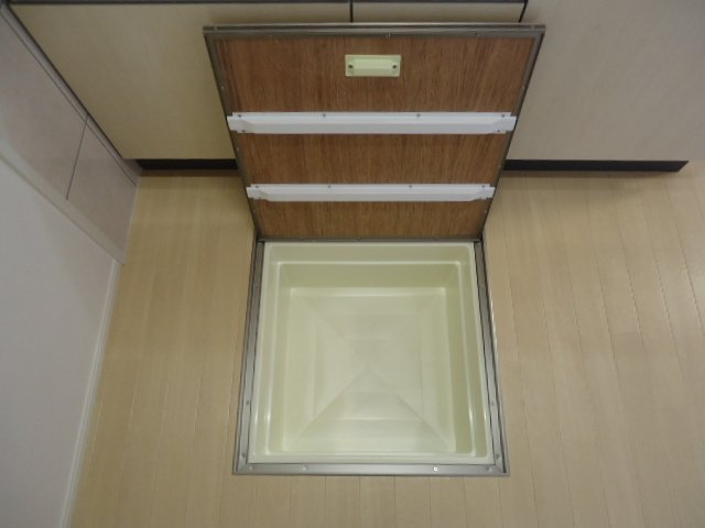 ダブルアールの収納|床下収納