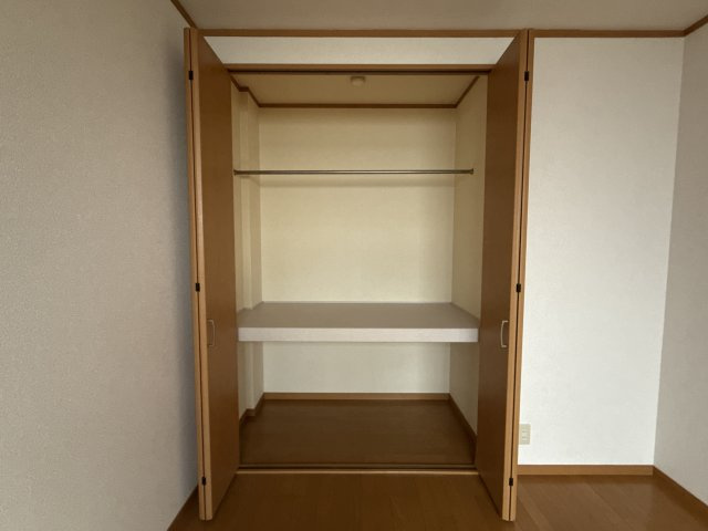 プレイン野里の収納