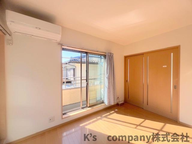 ■高座郡寒川町宮山　中古戸建③の収納|洋室10帖の収納スペース◇
