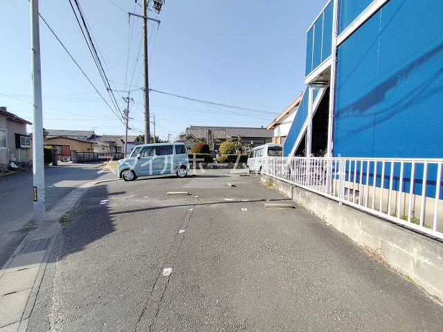 エステイトＴＮの駐車場
