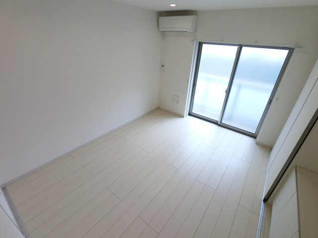 リブリ・コスモス　ディーのその他