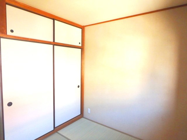 フラット３Ｎの和室|畳の上でゆっくりとくつろげる和室です