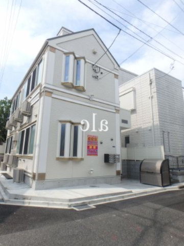 杉並区方南２丁目のアパートのエントランス