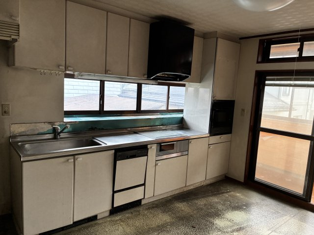 【中古住宅】中山町大字長崎字町浦戸建てのキッチン