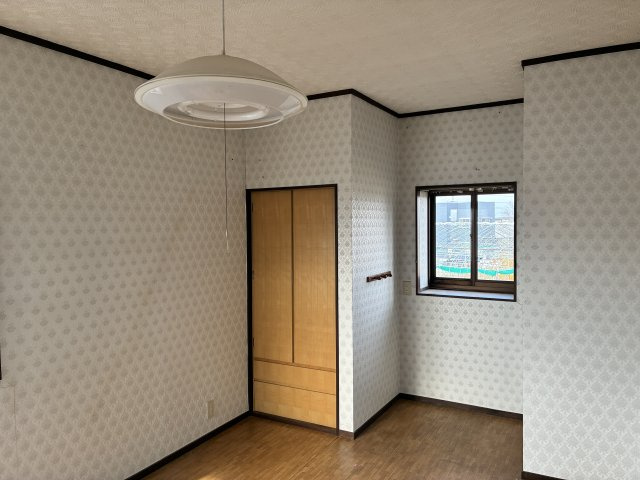 【中古住宅】中山町大字長崎字町浦戸建ての玄関|洋室6.2帖