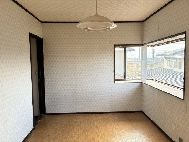 【中古住宅】中山町大字長崎字町浦戸建てのその他|洋室6.2帖。