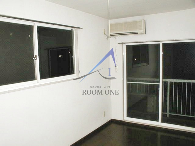 ヌーベルスターⅡの居間・リビング|洋室のお部屋です。