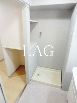 【設備】 | ファミリオン本厚木 | 室内洗濯機置き場です。