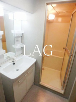 【洗面所】 | ファミリオン本厚木 | 独立洗面台です。