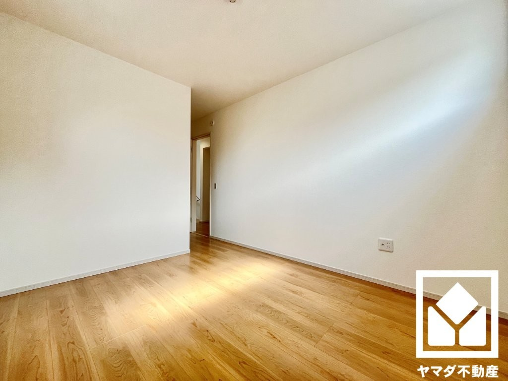 京田辺市草内八田の洋室