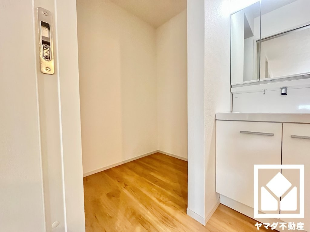 京田辺市草内八田の収納