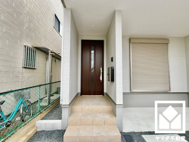 京田辺市草内八田の玄関