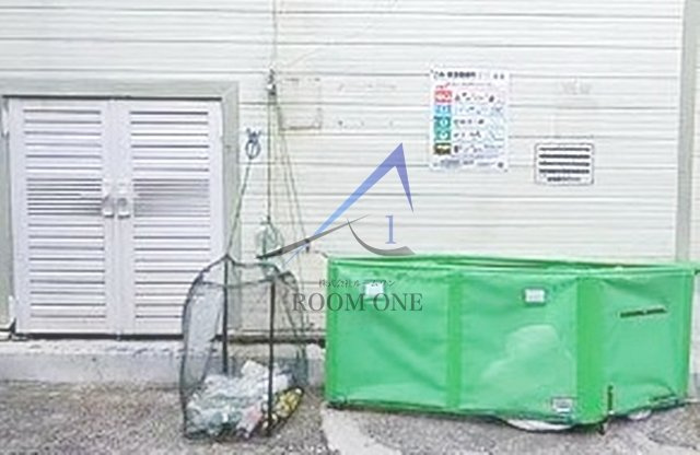 高円寺ヴィレッヂⅡのその他共用部分|敷地内ごみ置き場です。