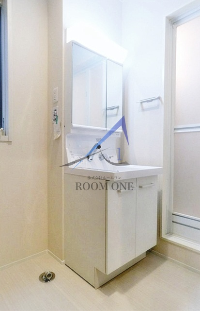 ヴェルデブレッツア等々力の洗面所|独立洗面台です。