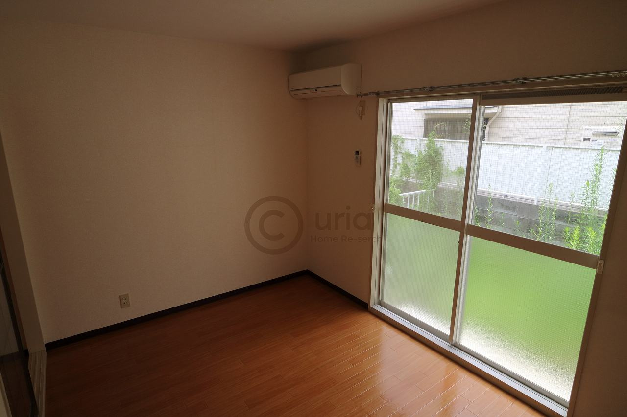 フレグランス六甲道の洋室