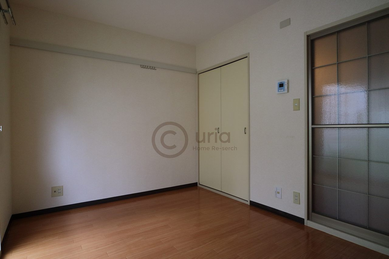 フレグランス六甲道の洋室