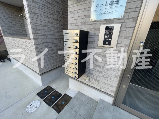 アート徳庵のエントランス|ゆとりのあるエントランスです