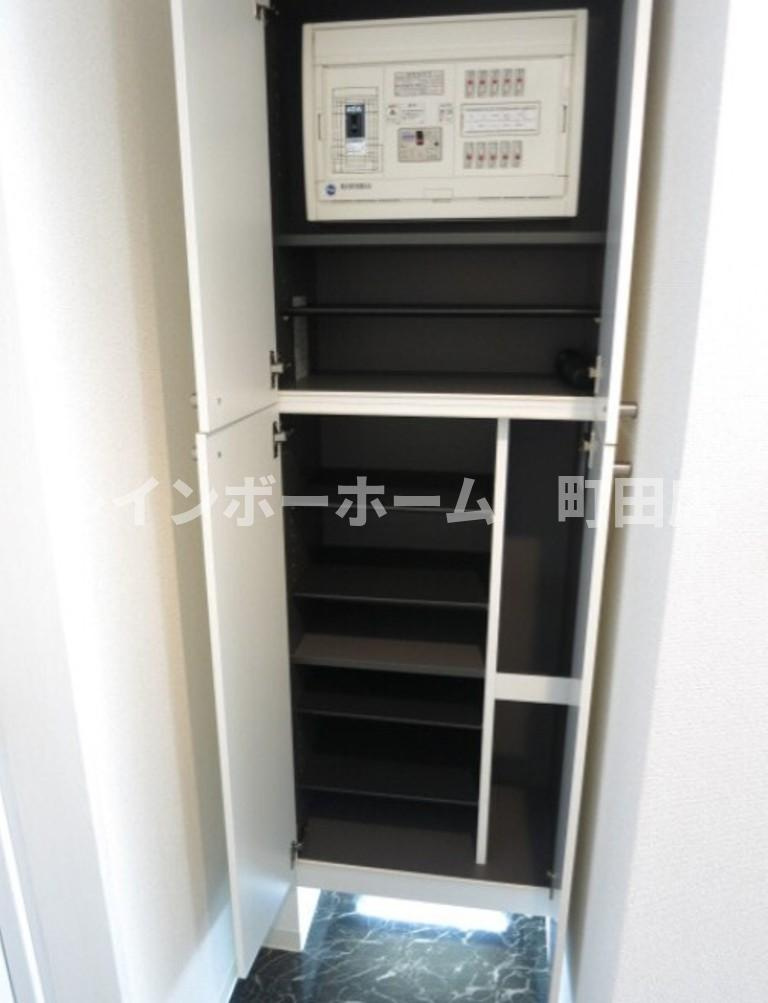 ＪＭＦレジデンス新横浜※初期費用分割あと払いサービス利用可能物件の玄関