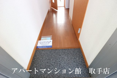 【玄関】 | レオパレスクレスト