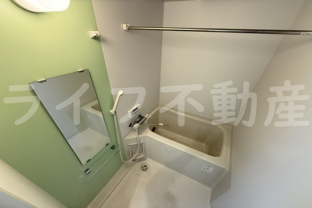 エムズコート吉田の浴室|きれいなお風呂です