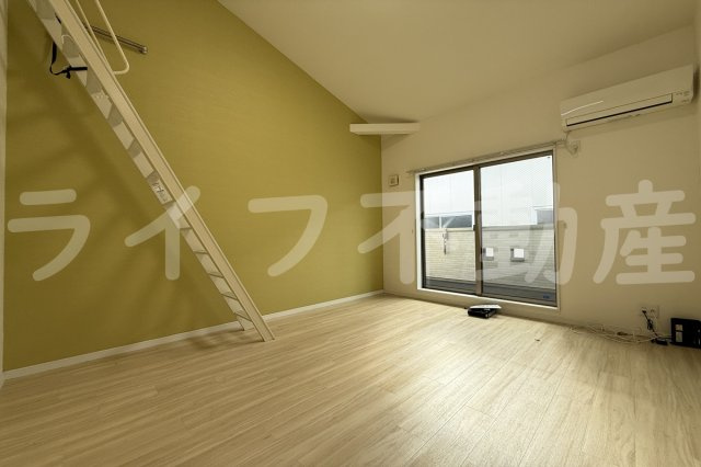 エムズコート吉田の居間・リビング|ゆったりとしたリビングです