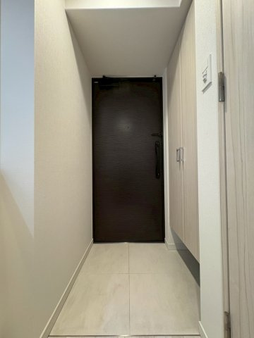 S-RESIDENCE難波大国町Deuxの玄関