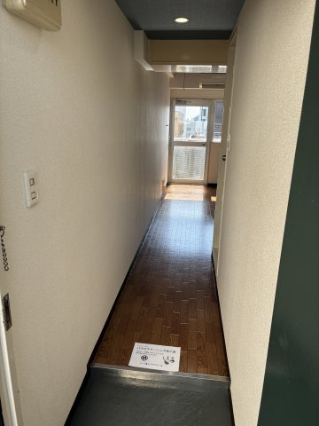 落ち着いた玄関です