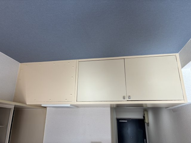 明るい色調の室内です