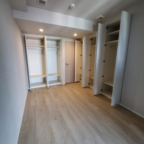 梅田ガーデンレジデンスの収納|梅田ガーデンレジデンス　クローゼット