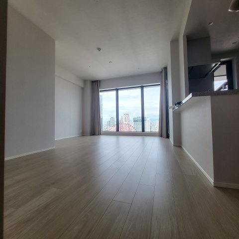 梅田ガーデンレジデンスの居間・リビング|梅田ガーデンレジデンス　リビング