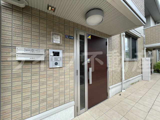 フェリオ吉田のエントランス|ゆとりのあるエントランスです