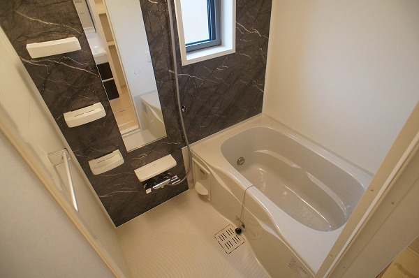 トマトハイツ3の浴室