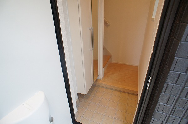 トマトハイツ3の玄関