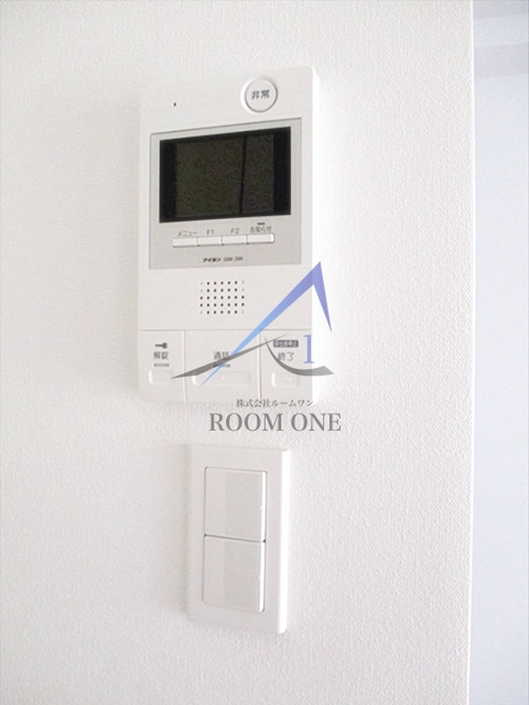 レガーロ吉野町のセキュリティ|モニター付きインターホンです。