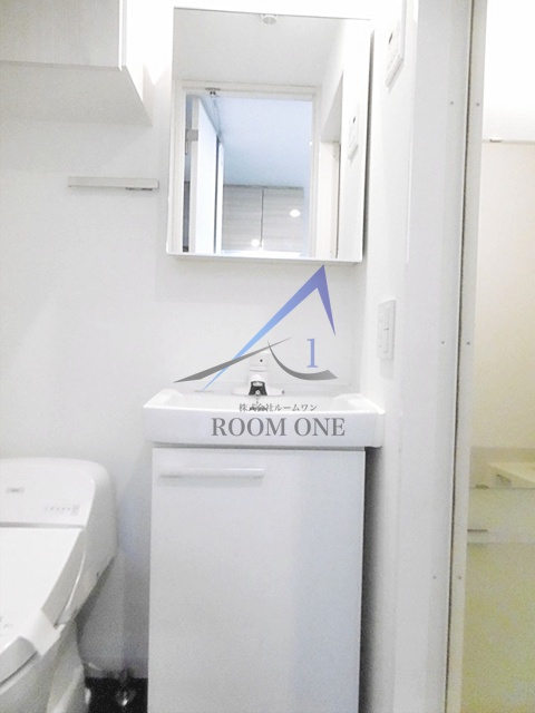 レガーロ吉野町の洗面所|独立洗面台です。