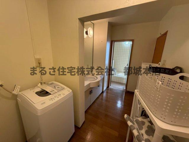 コウガユウキビル店舗（マンスリー）の洗面所|共同