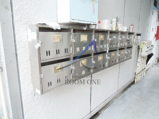 メゾンアライのその他共用部分|集合ポストです。