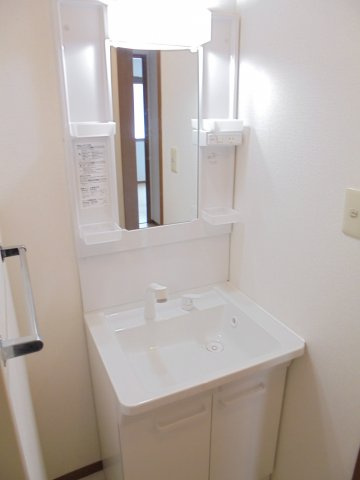 ヴィクトワール・コートの独立洗面台