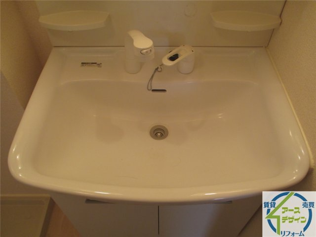 サニーハイツの独立洗面台