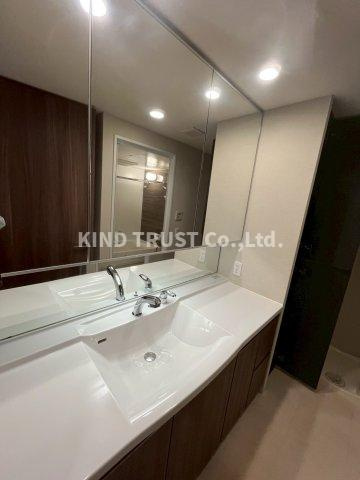 シエリア大阪同心の洗面所|広い洗面スペース