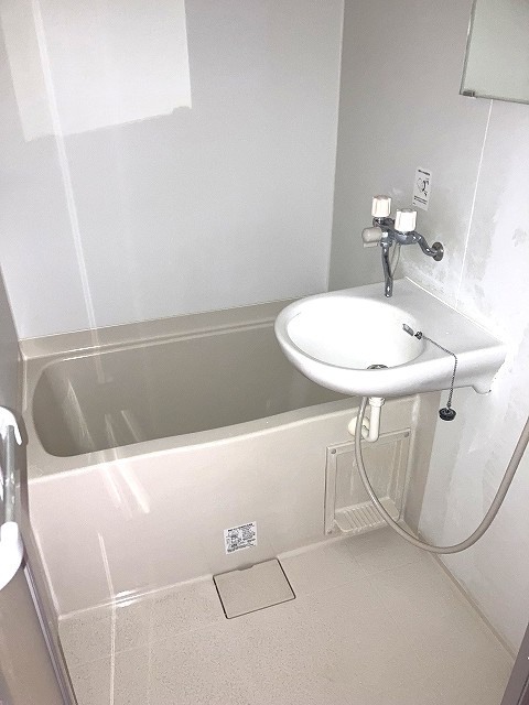 飯島アパートの浴室