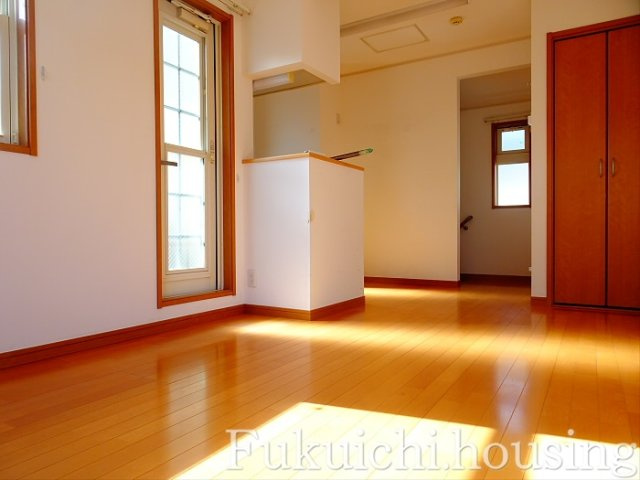 ソレーユの居間・リビング