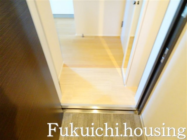 プロスペリティ赤堤の玄関