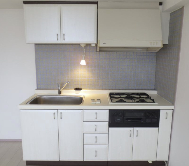 幡ケ谷ゴールデンマンションのキッチン